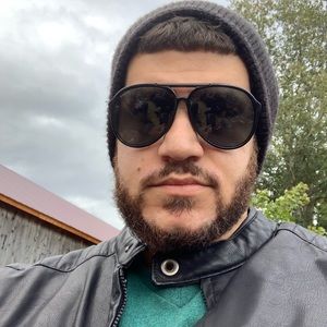 Meet your Posher, Ray